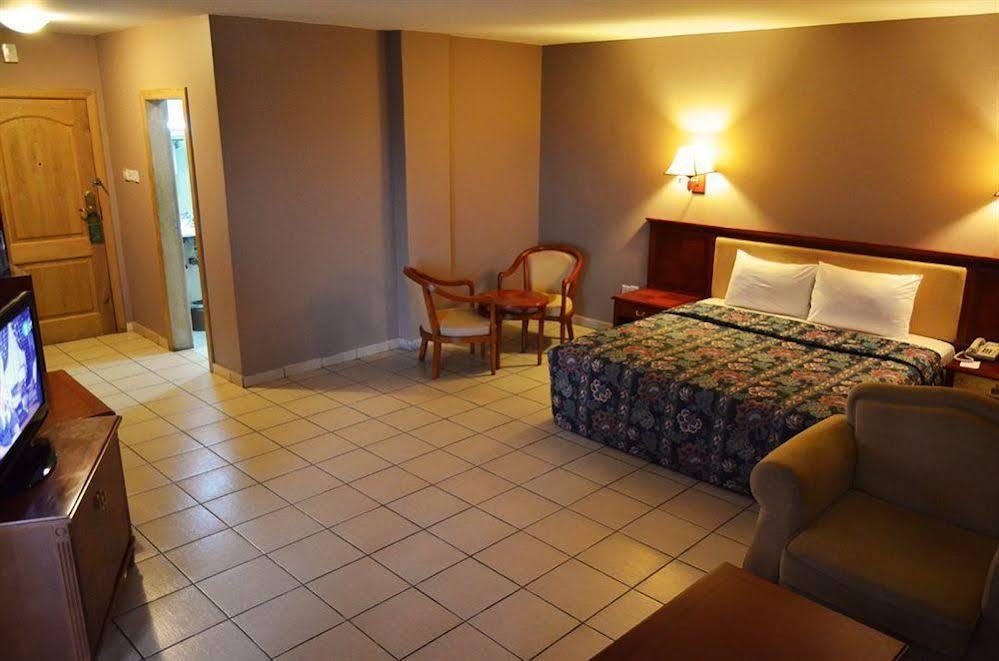 Mensvic Grand Hotel Accra Eksteriør billede